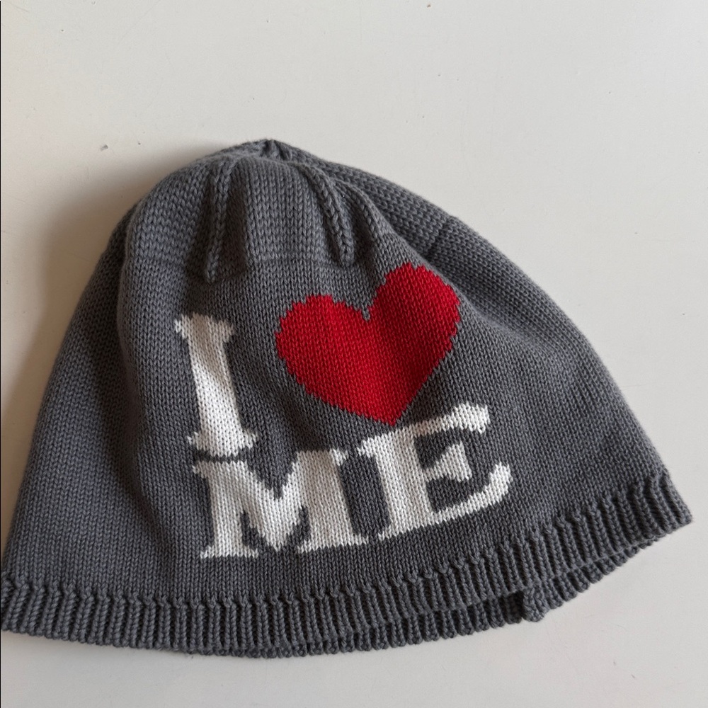 I ♥ ME beanie